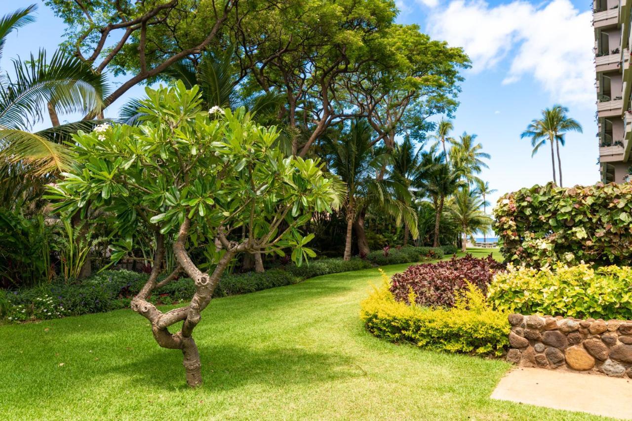 The Whaler Resort Lahaina Exterior photo