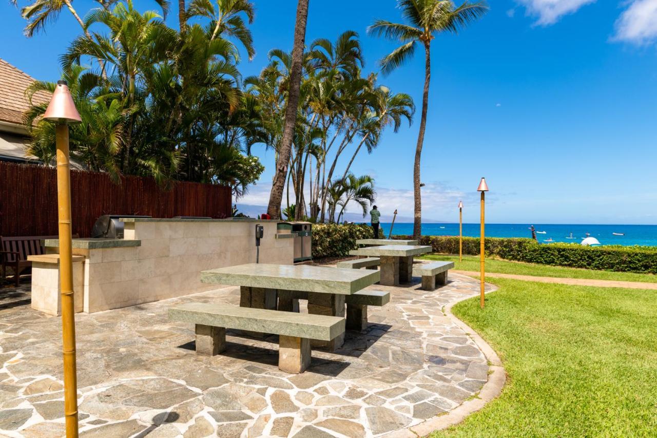 The Whaler Resort Lahaina Exterior photo